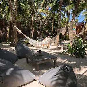 Apartment Poolside Bliss With Private Terrace & Jacuzzi, Tulum